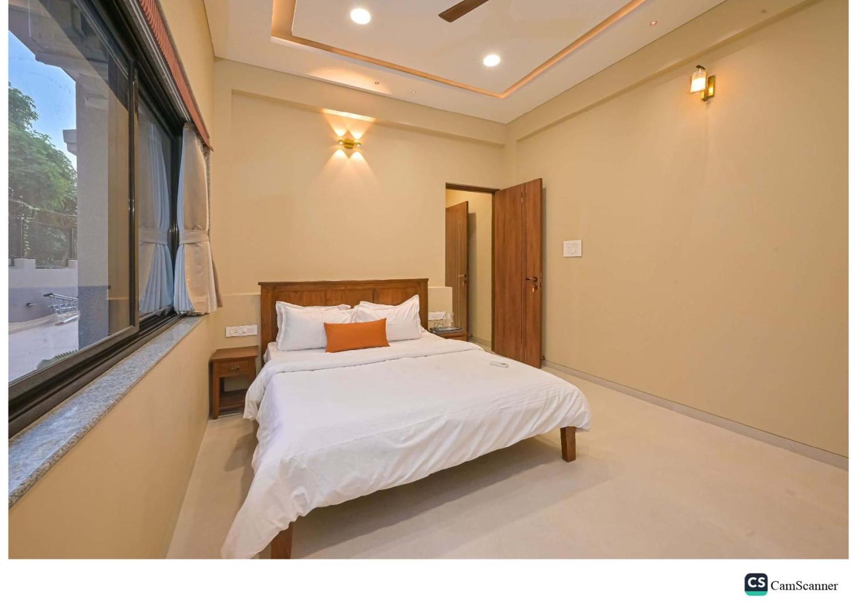 הוילה לונבלה Radha Krishna 5Bhk מראה חיצוני תמונה