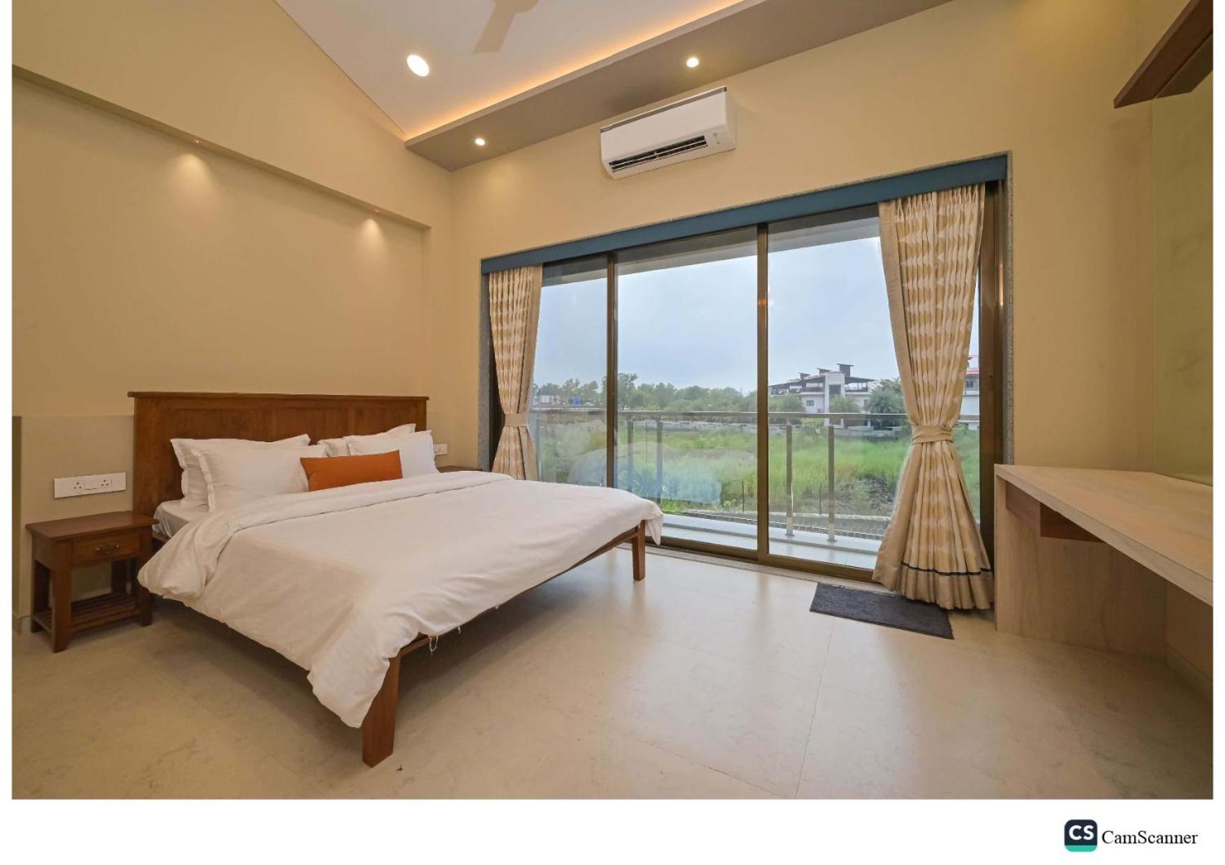הוילה לונבלה Radha Krishna 5Bhk מראה חיצוני תמונה